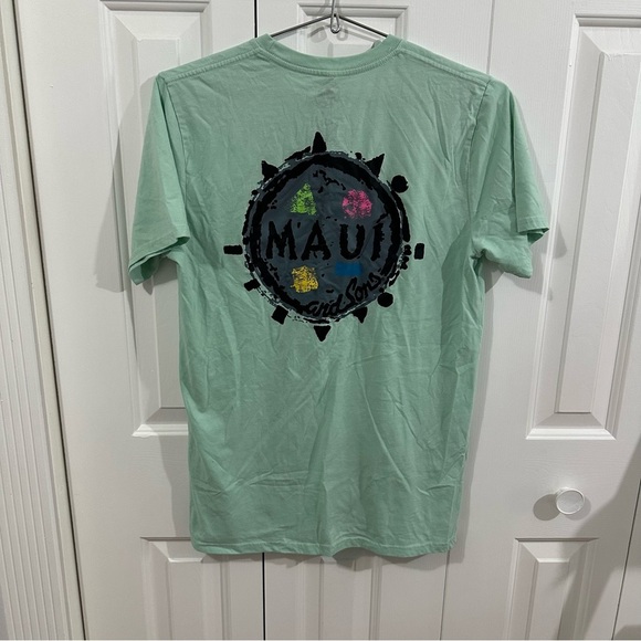 Maui and Sons Shirt - Picture 4 of 7